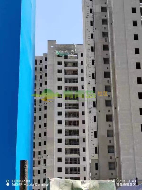 1752803625