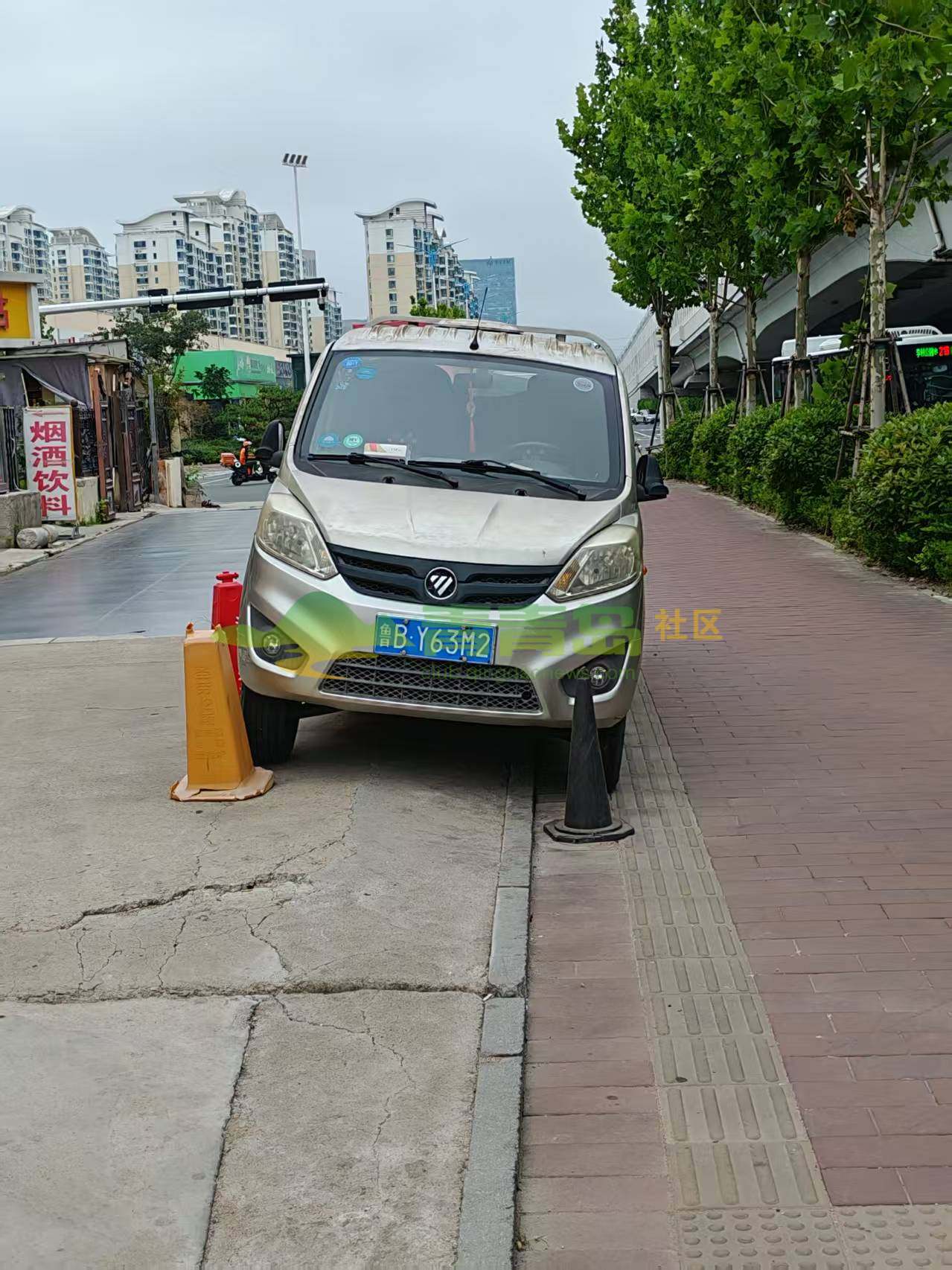 1785136560