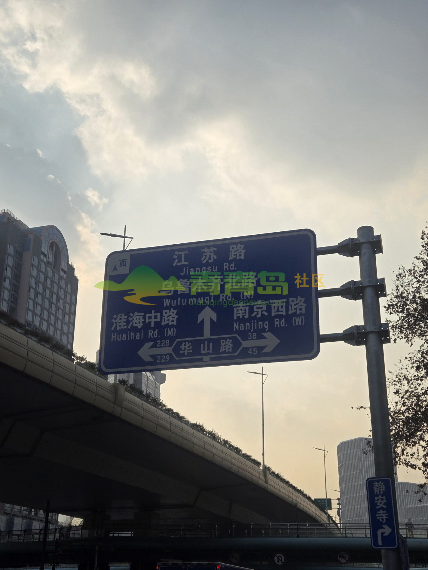 1770295424