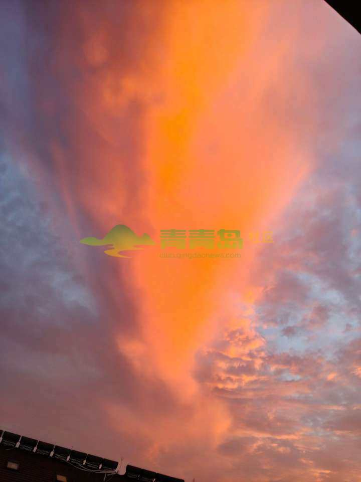 1758812010